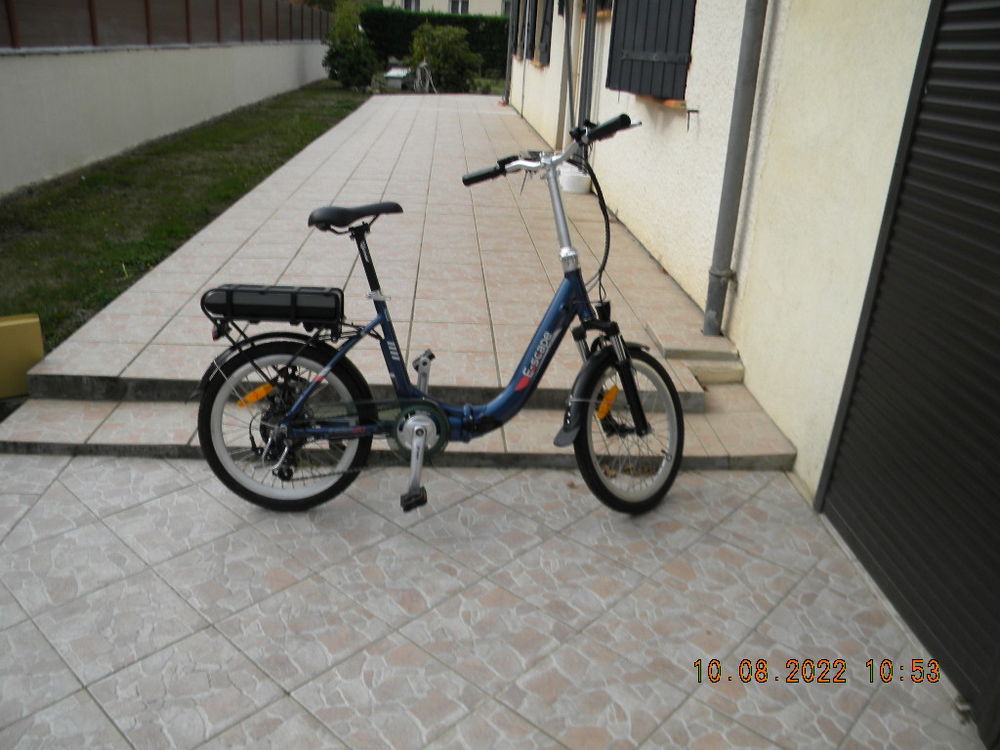 VELO electrique E-escape de Narbonne 1000 Saint-Seurin-sur-l'Isle (33)