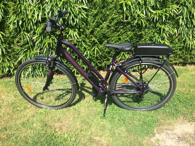 VELO ELECTRIQUE DE FEMME
1400 Gestel (56)