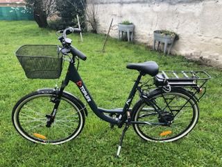 V�lo �lectrique femme NEUF 650 Champdieu (42)