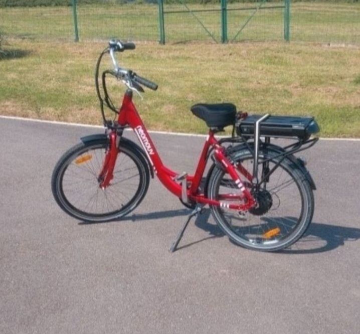 V�lo �lectrique femme N�omouv Carlina cerise seulement 343 K 980 Bazoilles-et-M�nil (88)