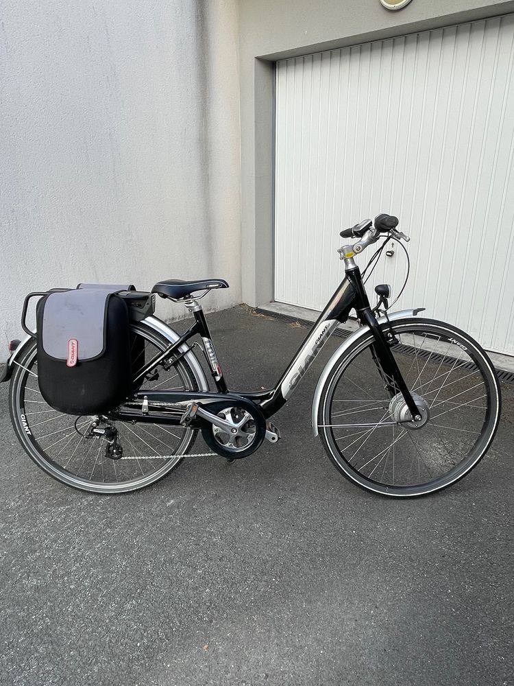 VELO ELECTRIQUE GIANT 450 Ar�s (33)