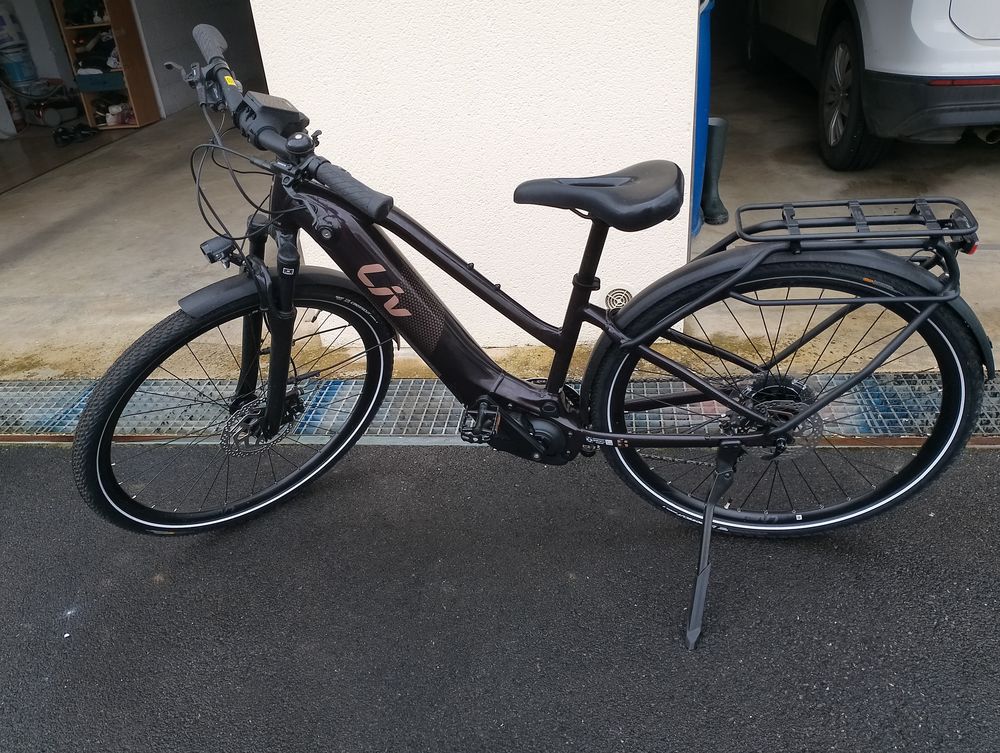 V�lo �lectrique GIANT AMITI E+2 - Neuf, jamais utilis�.
- PR 3000 Lumes (08)