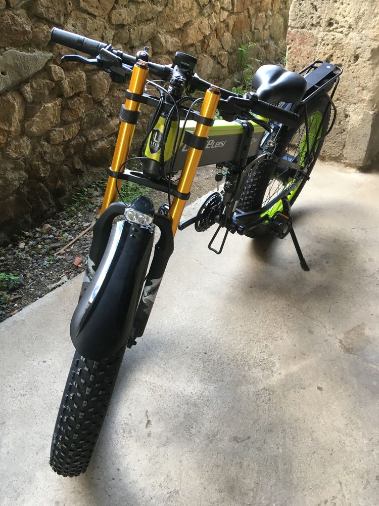  VELO ELECTRIQUE  LANKEISI 750PLUS  (mixte) 1300 Retournac (43)