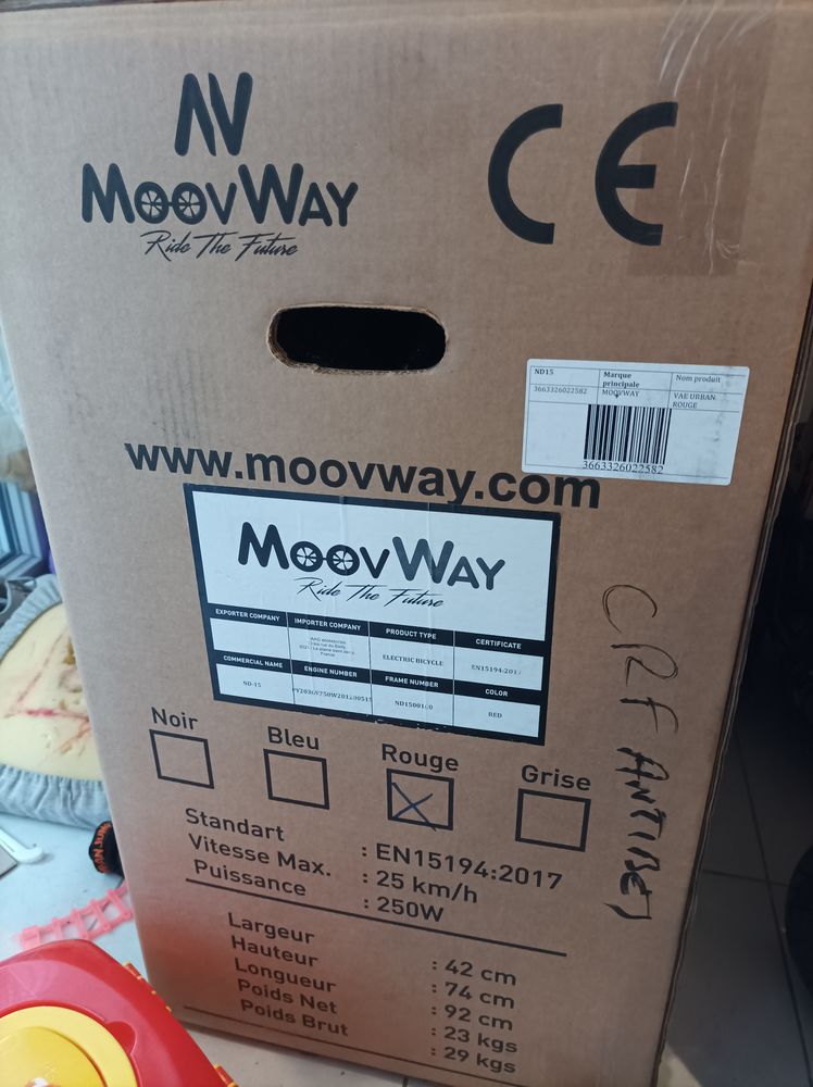 v�lo �lectrique neuf dans son cartons 550 Antibes (06)