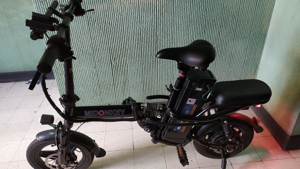 VELO ELECTRIQUE de 14 POUCES PLIABLE de 400 Watts. 1100 Montpellier (34)