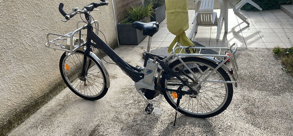 V�lo �lectrique vintage de la poste 400 Le Boulou (66)