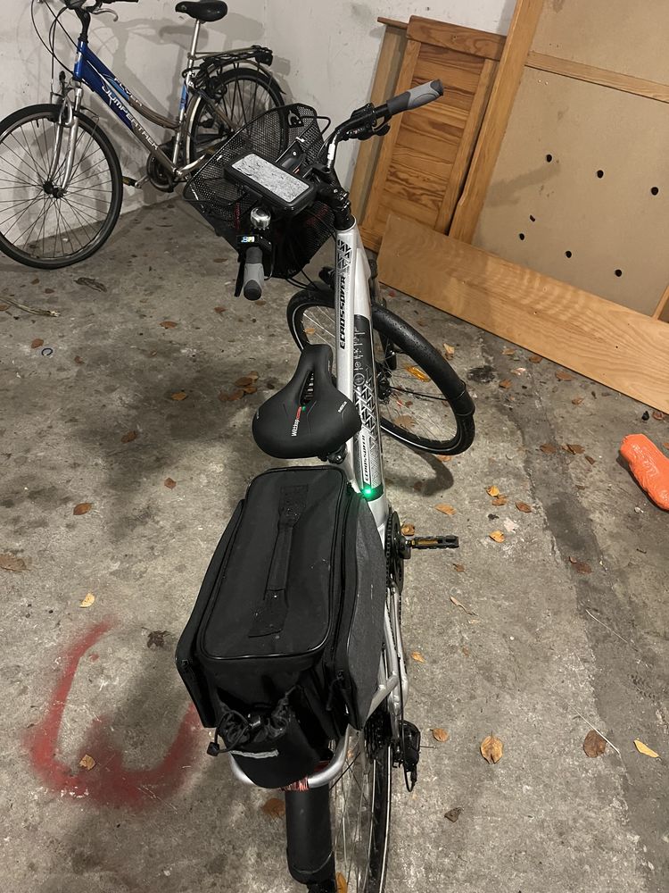 V�lo �lectrique 1000 Gelos (64)