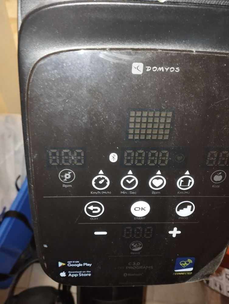 V�lo elliptique Domyos 
De marque Decathlon 0 Chinon (37)