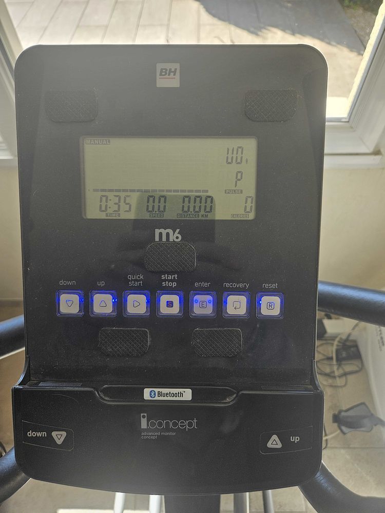 velo elliptique  FDC BH - G866B 400 Montvendre (26)