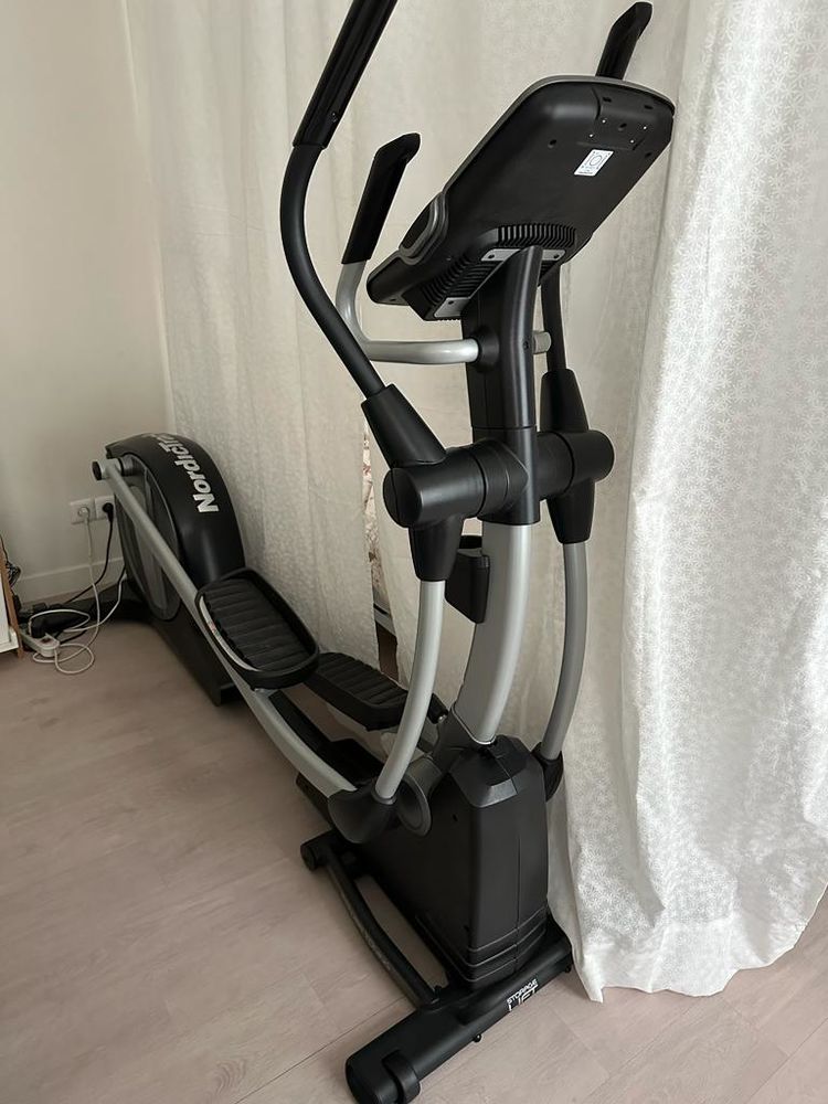 V�lo Elliptique pliable NordicTrack SpaceSaver SE7i 950 Paris 8 (75)