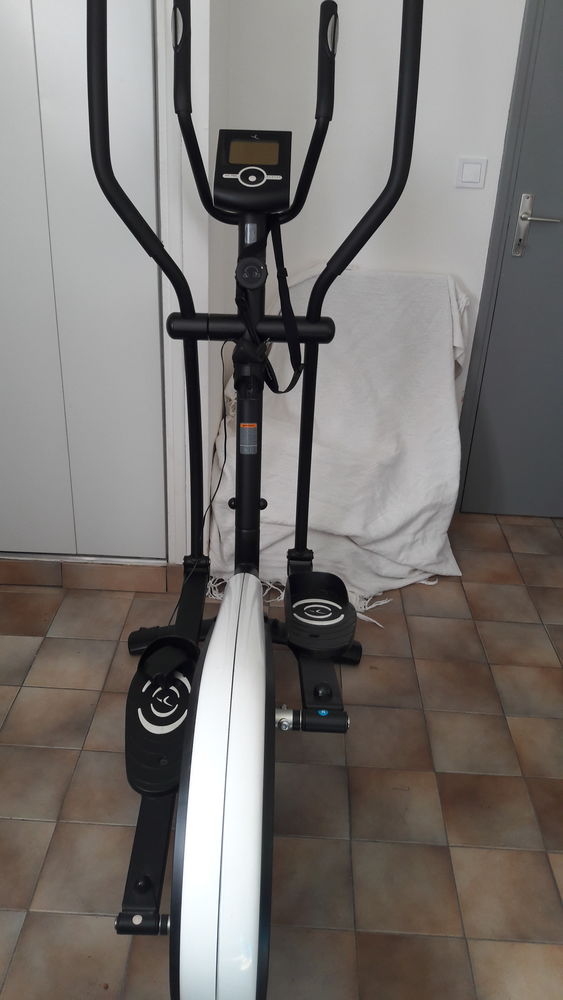 v�lo elliptique 100 Lattes (34)