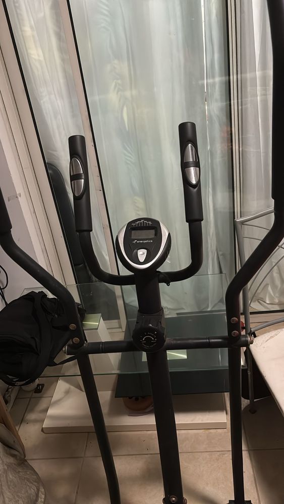 V�lo elliptique 100 Petit-Bourg (97)