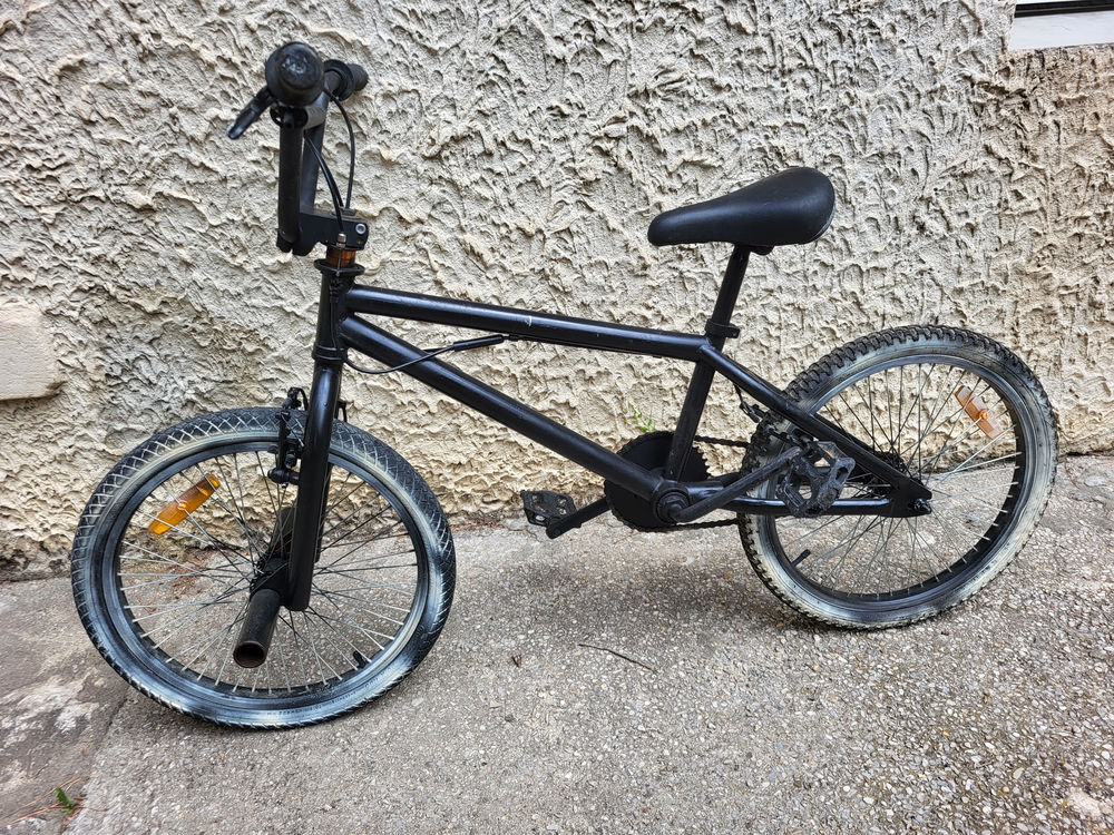 V�lo BMX enfant -ado gris-noir 0 Visan (84)