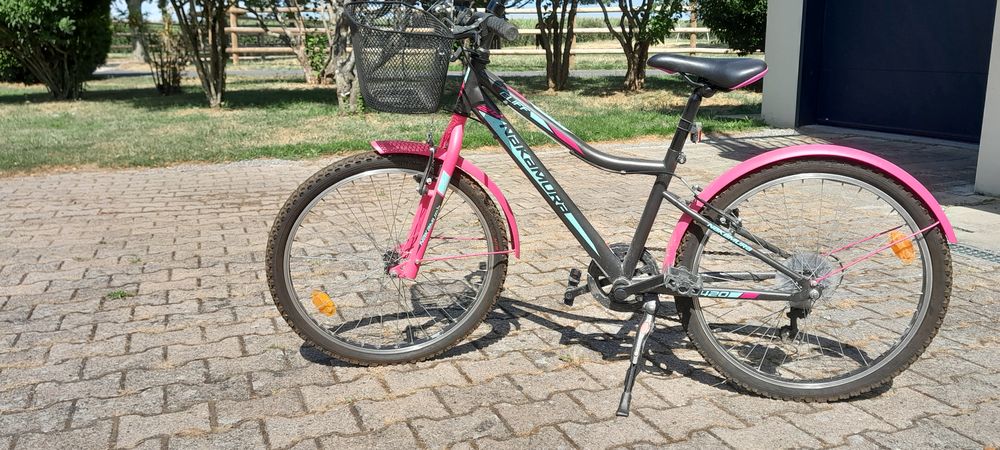 V�lo enfant tr�s peu servi. 100 Unieux (42)