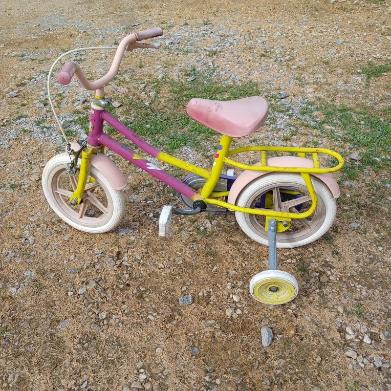 v�lo enfant 7 Vendeuvre-du-Poitou (86)