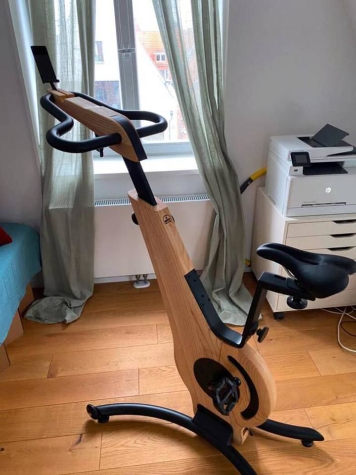 V�lo d'entra�nement NOHrD en fr�ne avec support 1500 Veslud (02)