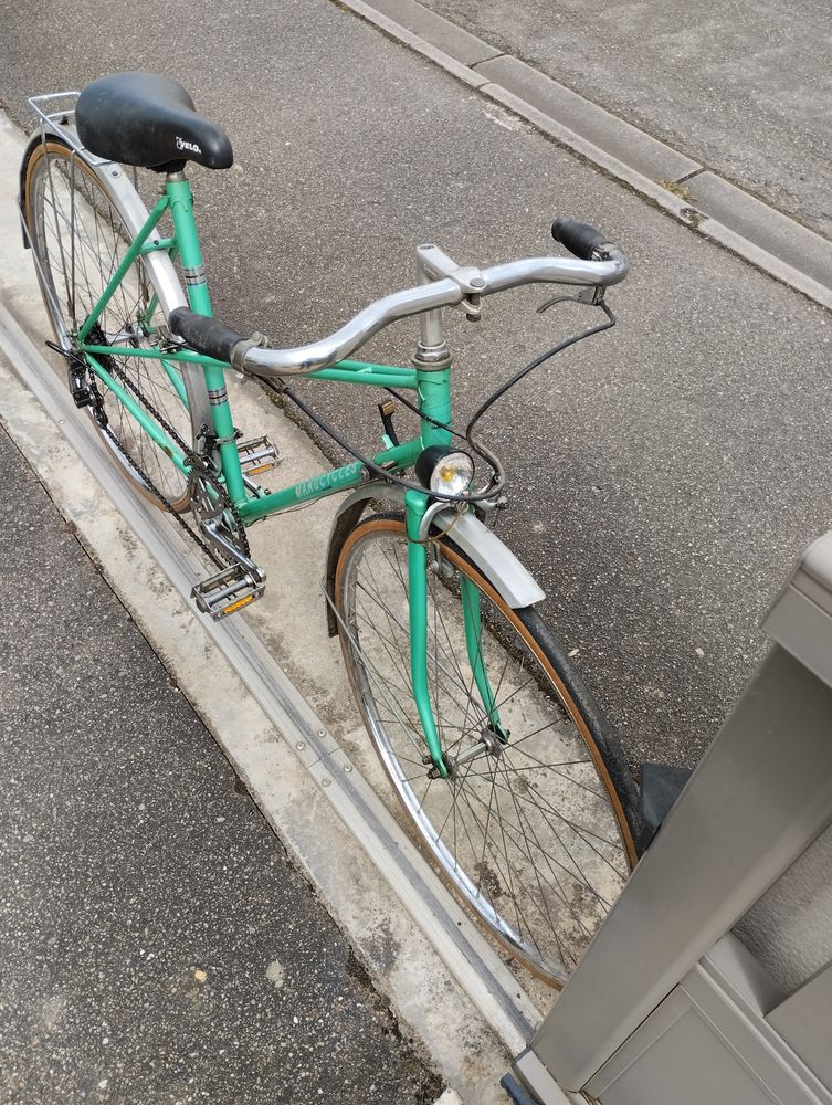 V�lo de femme marque Manucycles (Manufrance) taille M - 20 Saint-Dizier (52)