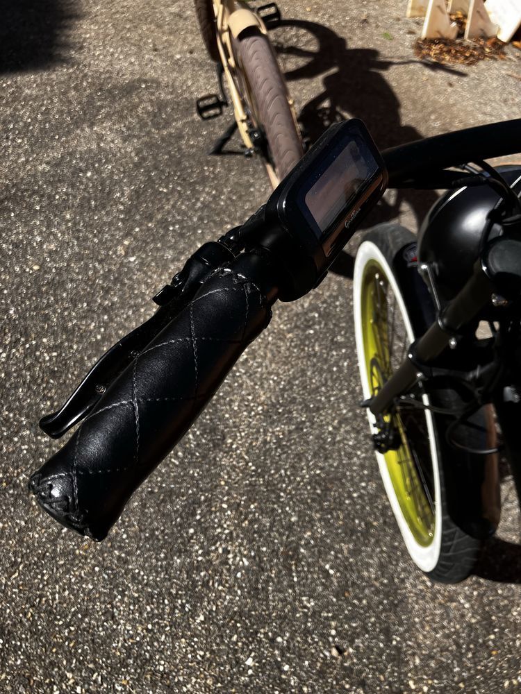 Velo femme Micka�l Blast. 1500 Saint-Priest (69)