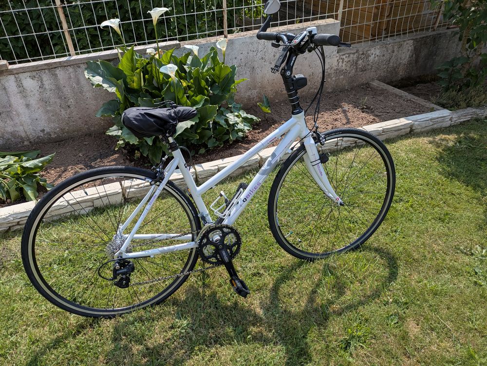 V�lo femme trekking route 250 Voiron (38)