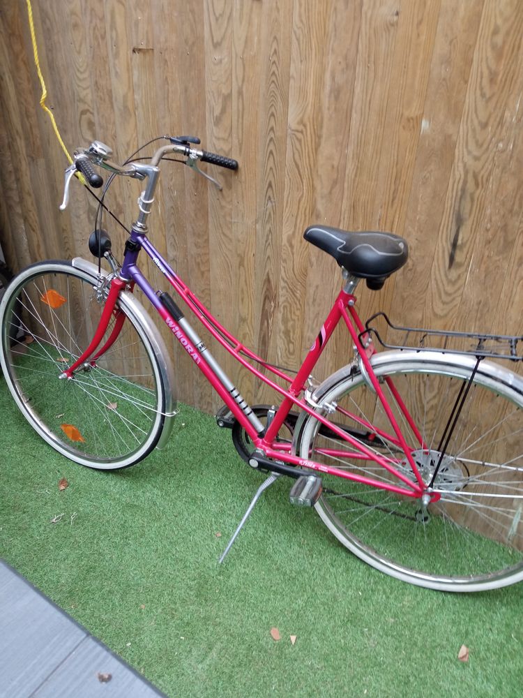 VELO FEMME DE VILLE
59 Thann (68)