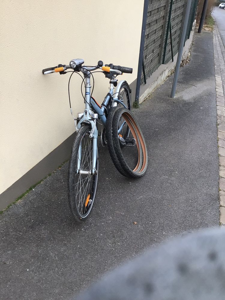 v�lo femme 139 Vireux-Wallerand (08)