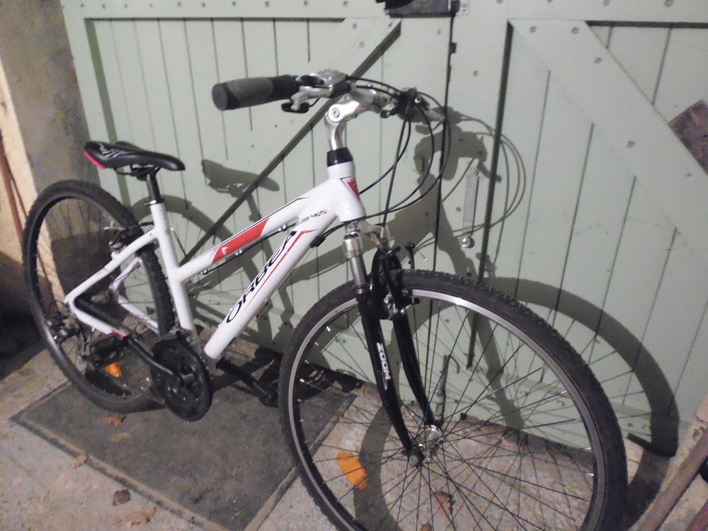 v�lo femme 200 Montbrison-sur-Lez (26)