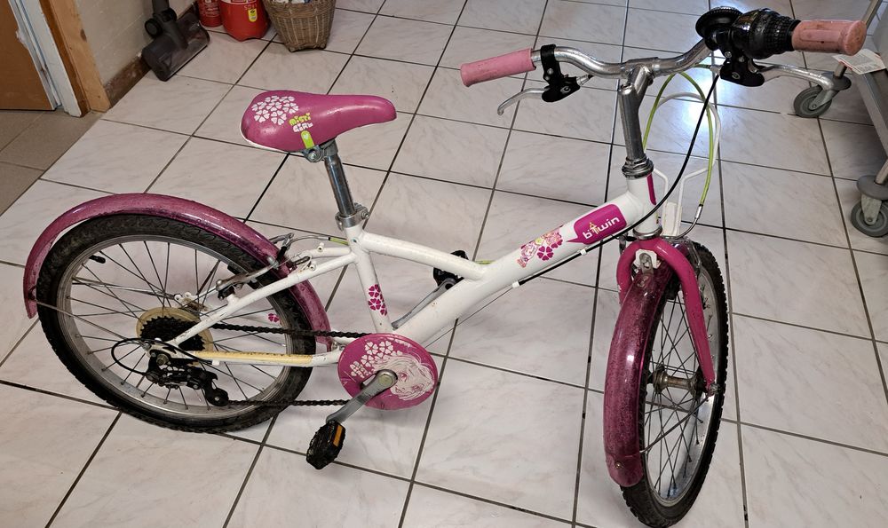 velo fille 20 pouces 95 Givrand (85)