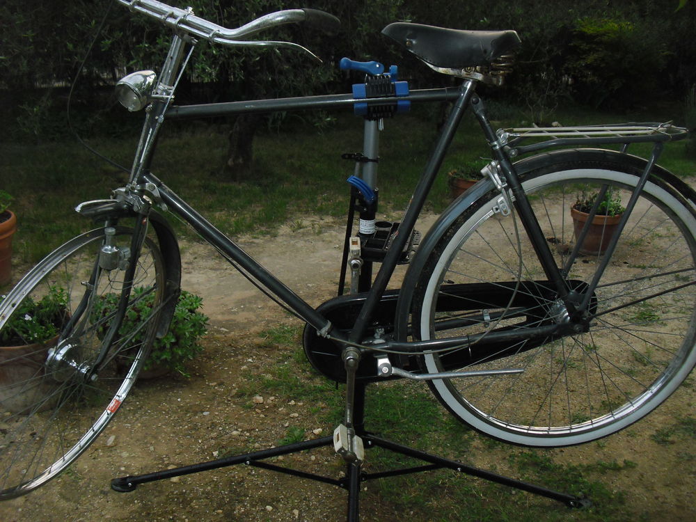 v�lo Gazelle vintage
50 Les Angles (30)