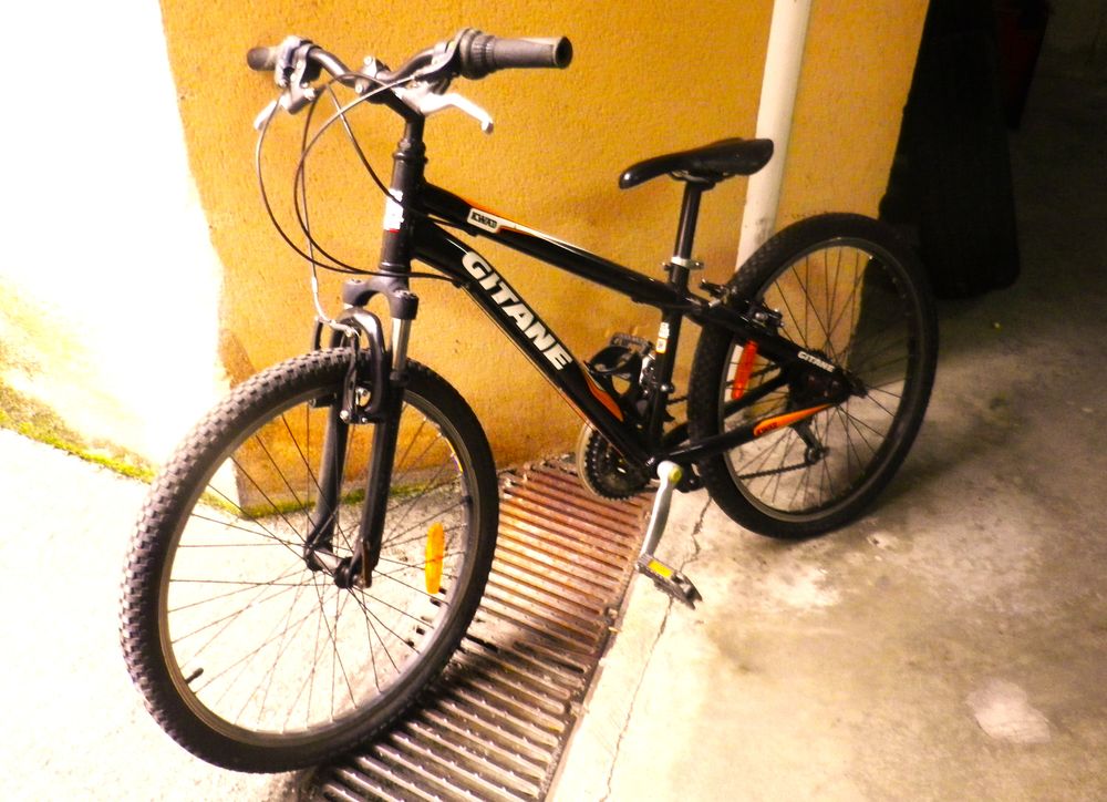 velo Gitane 24 pouces 30 Lourdes (65)