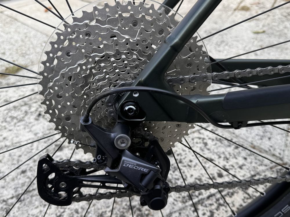 Velo Hibride Canyon pathlite on 4    , Il a �t� achet� en janvier 2024  Taille M, elle est presque neuf, sauf qu'il n'a pas d'emballage, avec 98km 1850 Chelles (77)