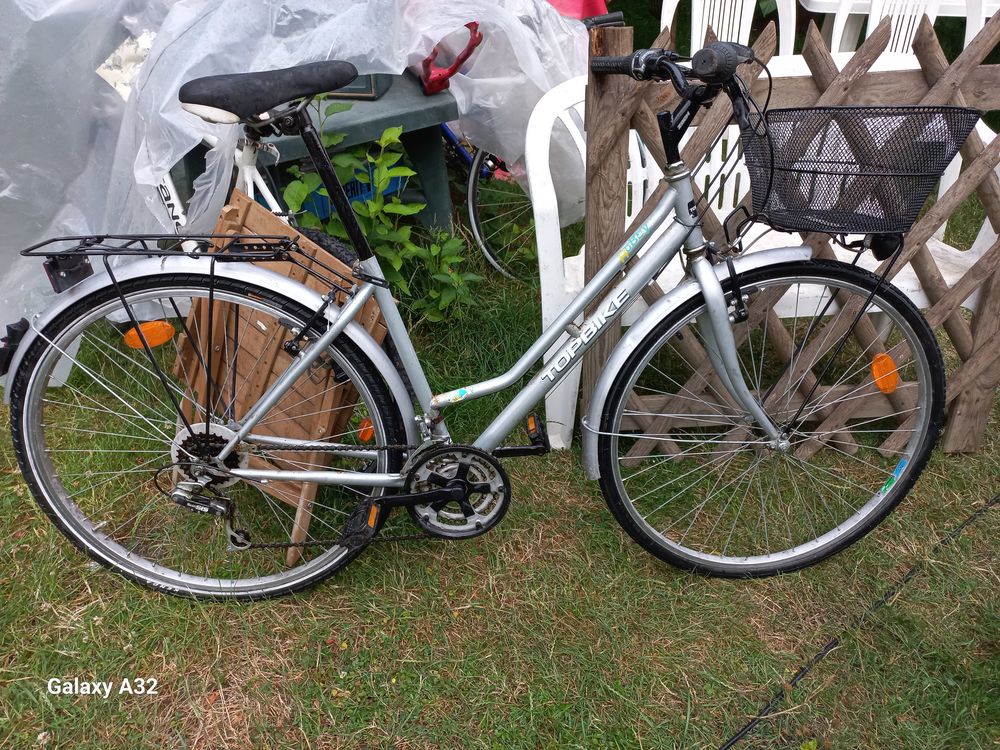 VELO HOLLANDAIS-BTWIN 26 POUCE-V�lo ville-VELO D'appartement 80 Montfermeil (93)