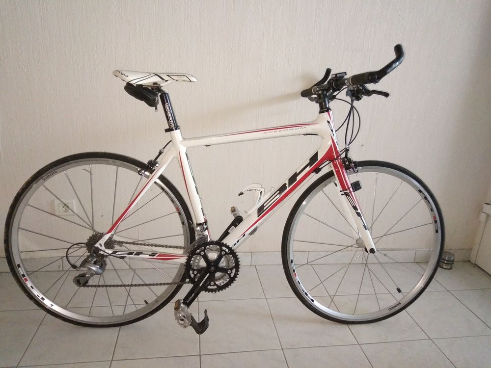 VELO HOMME DE ROUTE 350 Malbosc (07)