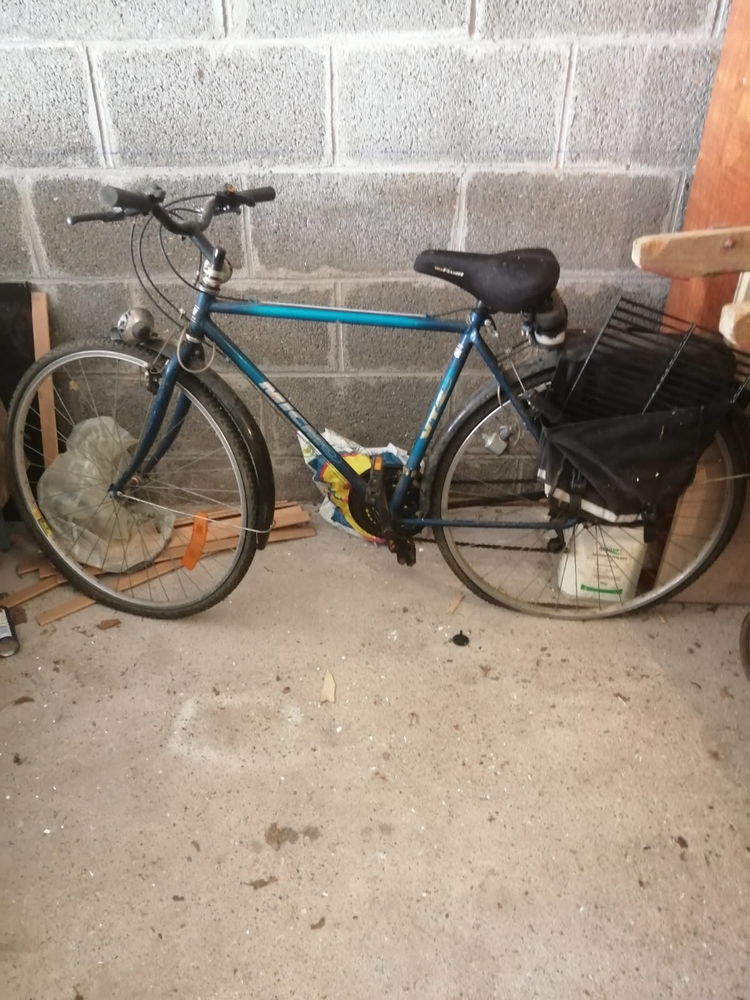 velo homme route 59 Les Authieux-sur-le-Port-Saint-Ouen (76)