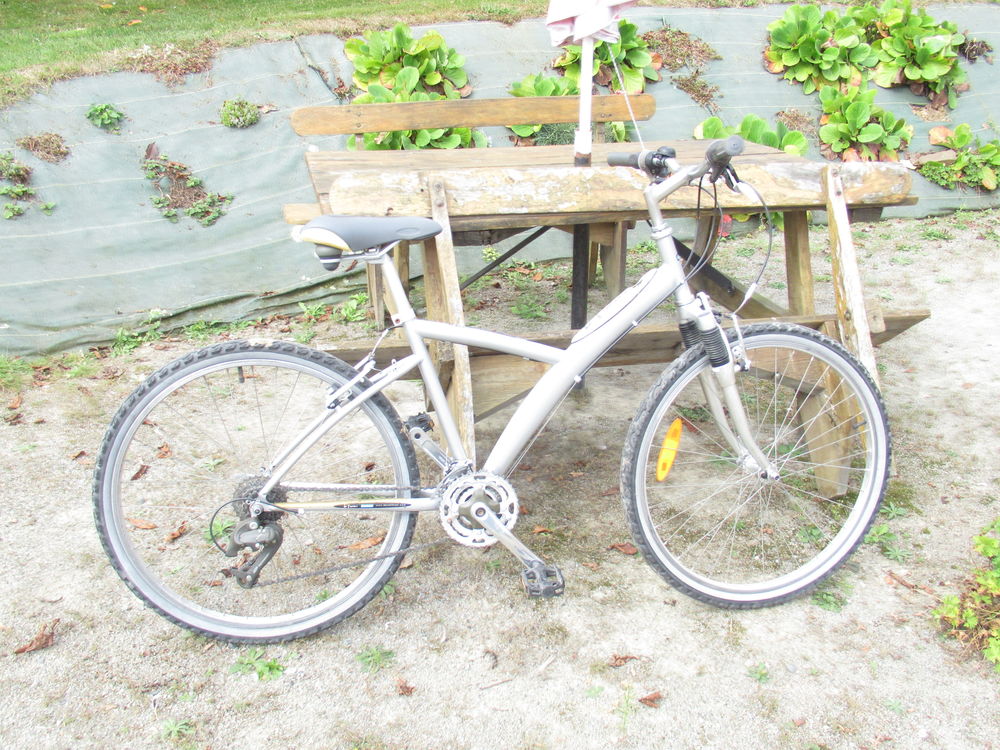 v�lo mixte 80 Saint-Georges-Buttavent (53)