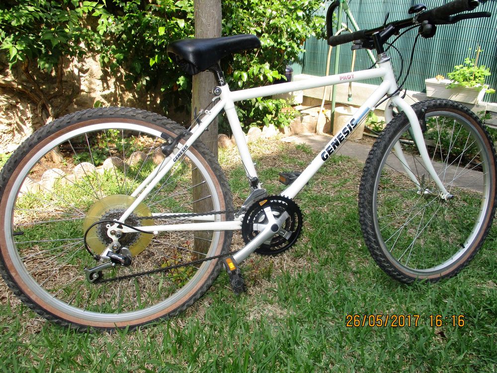 V�lo moutain bike . 90 Marseille 11 (13)