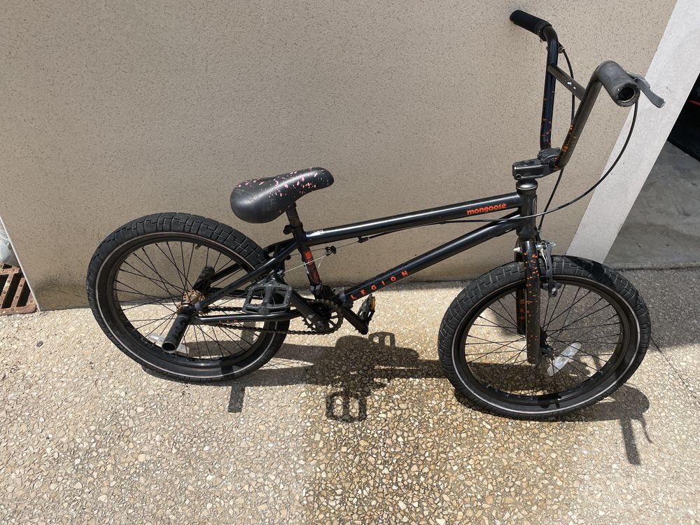v�lo BMX noir 130 V�z�nobres (30)