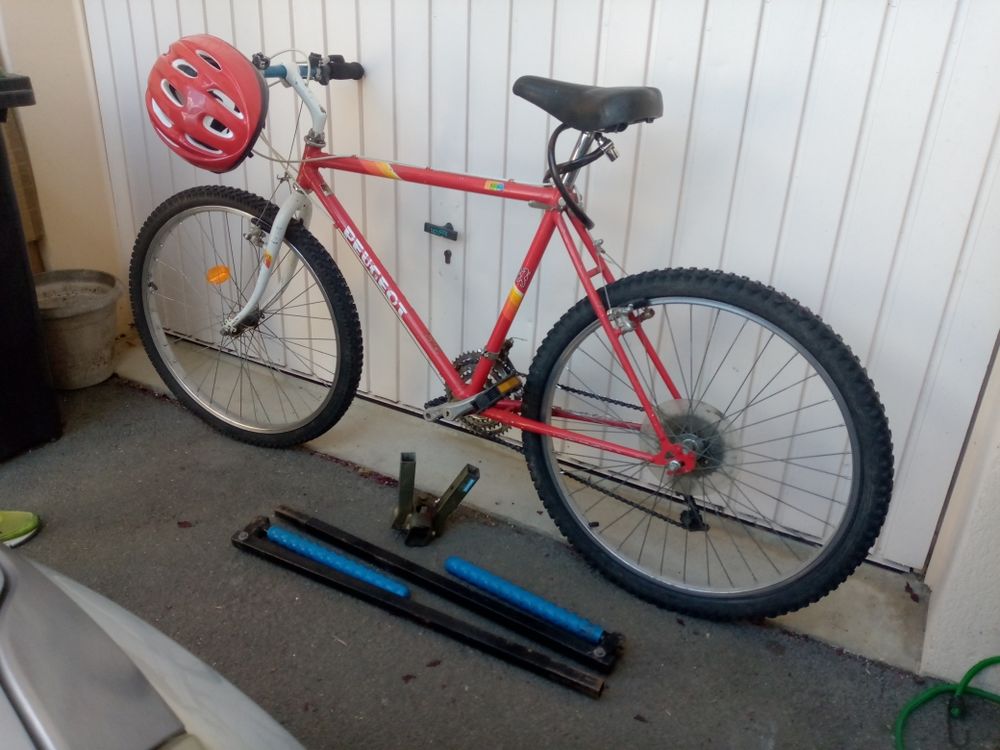 je  mon v�lo VTT Peugeot homme 100 Louzac-Saint-Andr� (16)