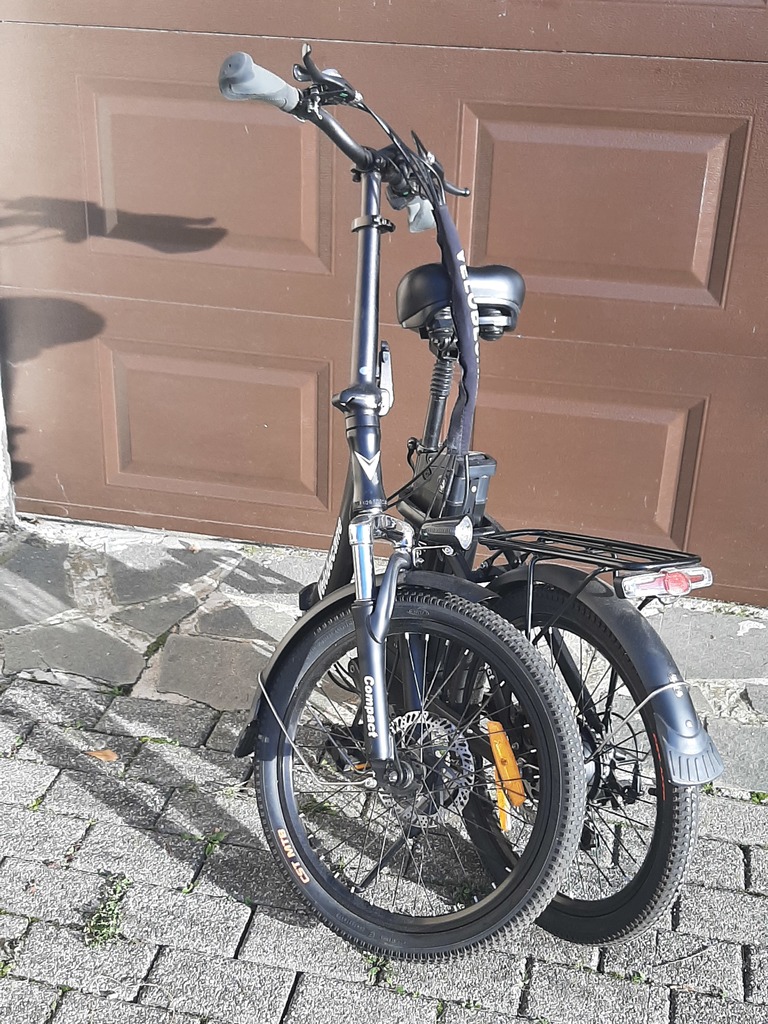 V�lo+pliant+noir 650 Chauvency-Saint-Hubert (55)