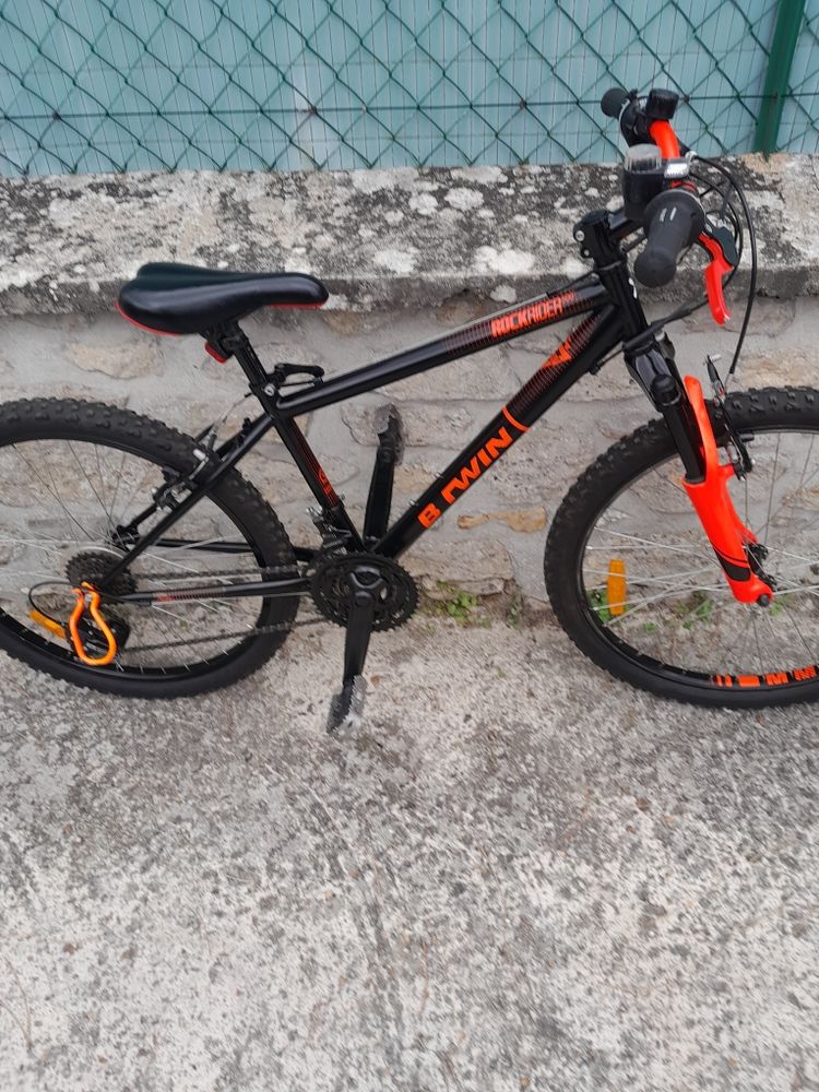 velo vtt 24 pouces etat neuf  servis une fois  le prix  a decathlon  220 euros  pour un enfant de 8 12  merci d'avance 90 Meaux (77)