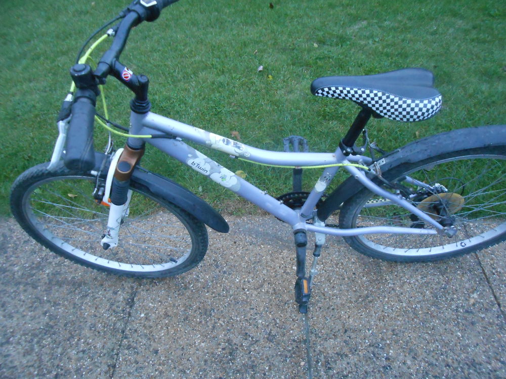 v�lo  24 pouces 50 Bruz (35)