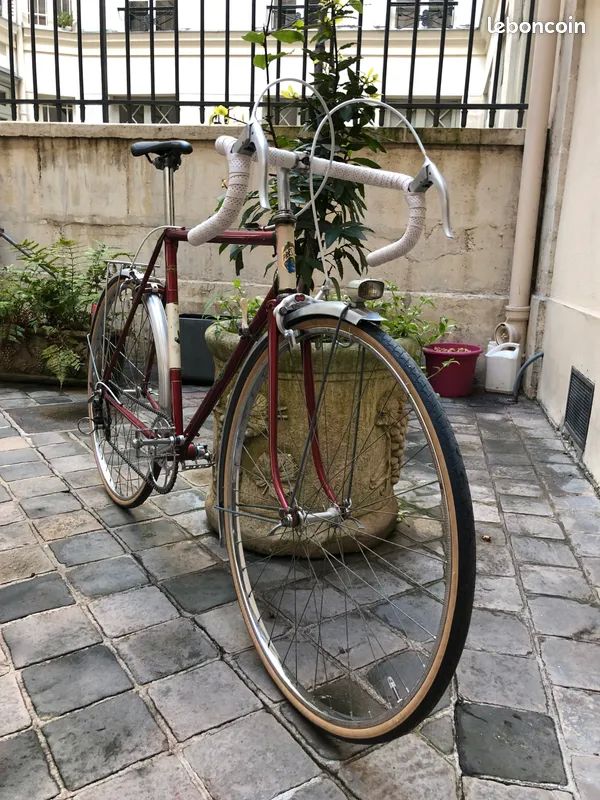 V�lo refait � neuf
290 Paris 9 (75)