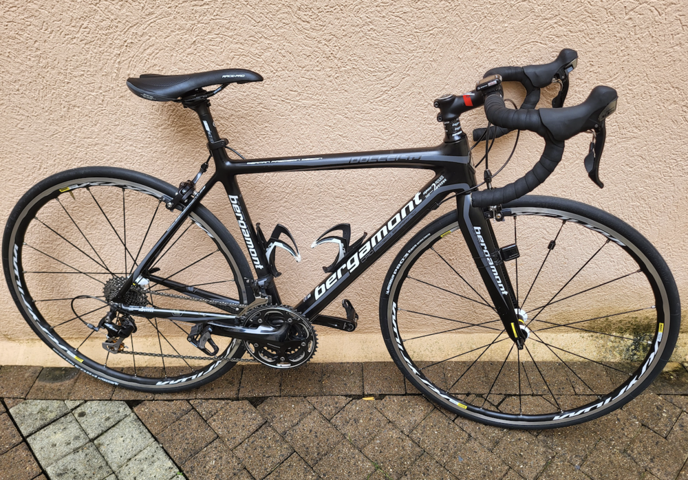 V�lo de route Bergamont, full carbone. 800 Angers (49)