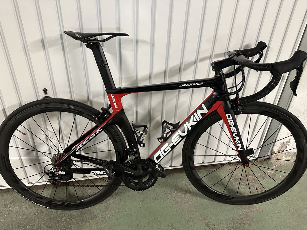 V�lo de route carbone 900 Fr�jus (83)