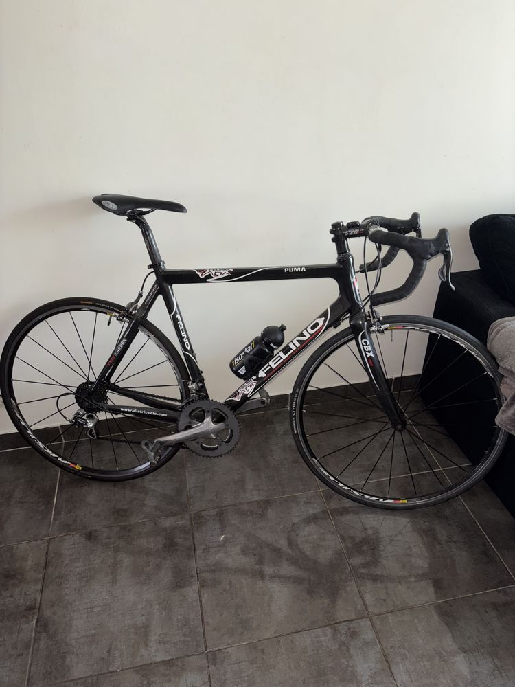V�lo route carbone FELINO ? Chorus / Dura-Ace ? Taille L 1020 Villetaneuse (93)