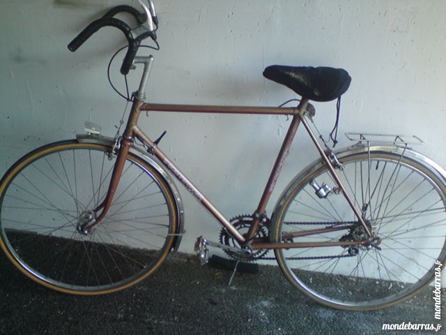 VELO ROUTE DEMI COURSE 25 Le Creusot (71)