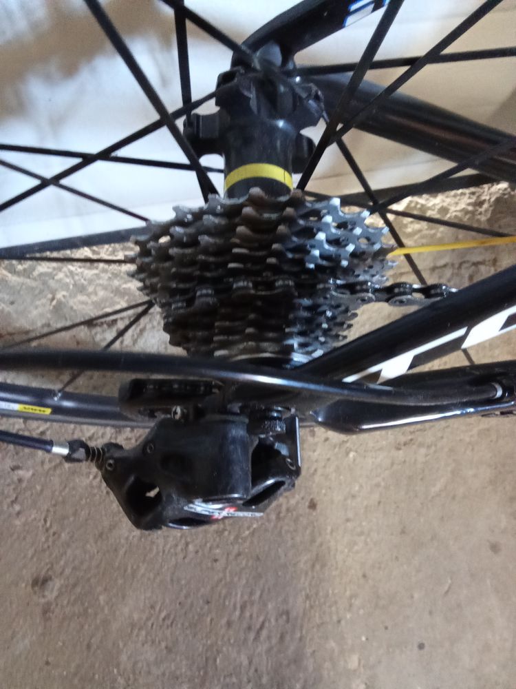 V�lo de route giant tcr advanced 2 pro 0 Ceyz�riat (01)