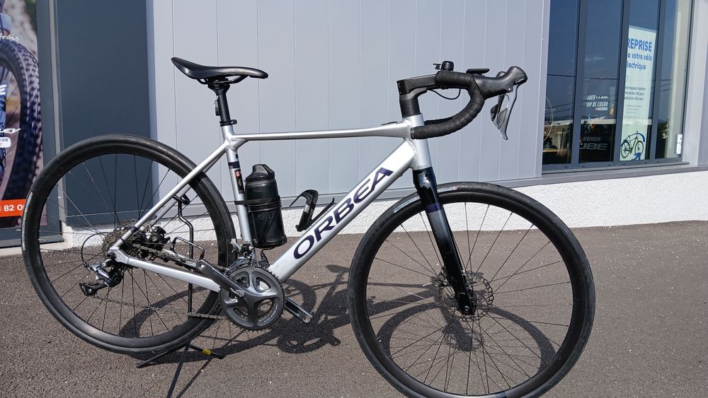 Velo VAE Route marque ORBEA 
1500 L'Isle-d'Abeau (38)