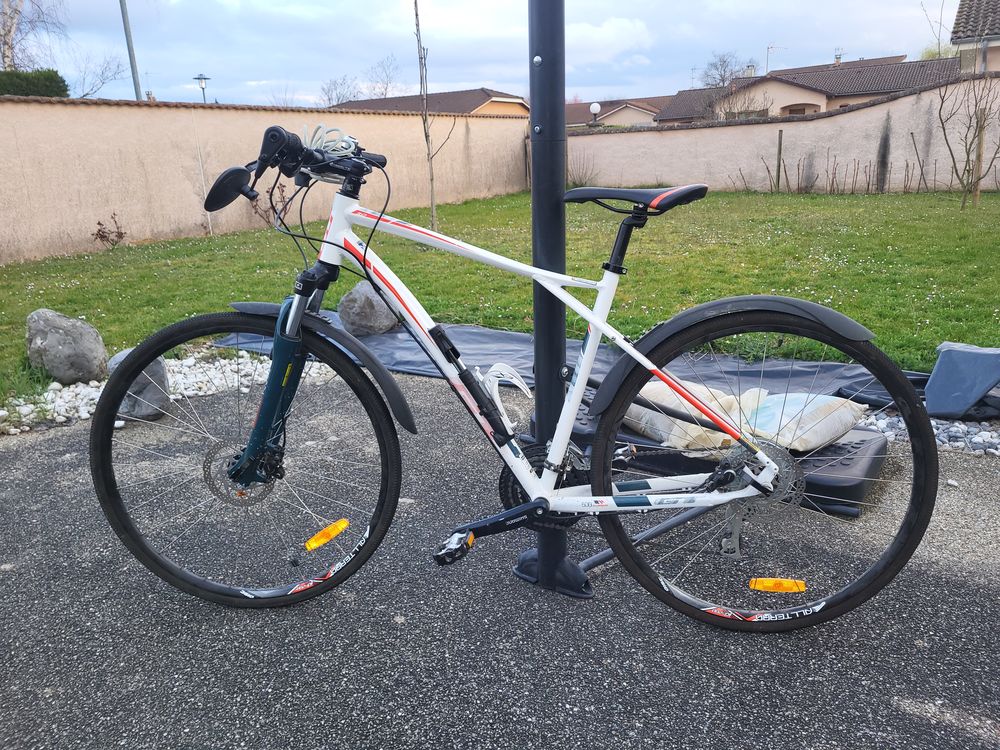 Velo de route 400 Brou (01)