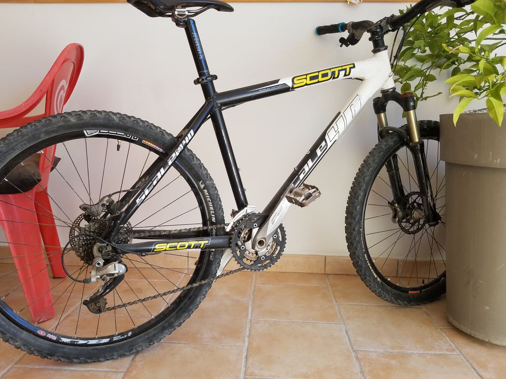 V�LO VTT SCOTT SCAL 40 350 La Tour-d'Aigues (84)