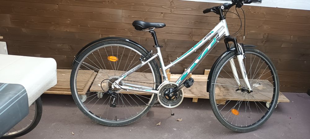 Achetez velo vtc sportif occasion annonce vente a La Chapelle des Marais 44 WB172246524